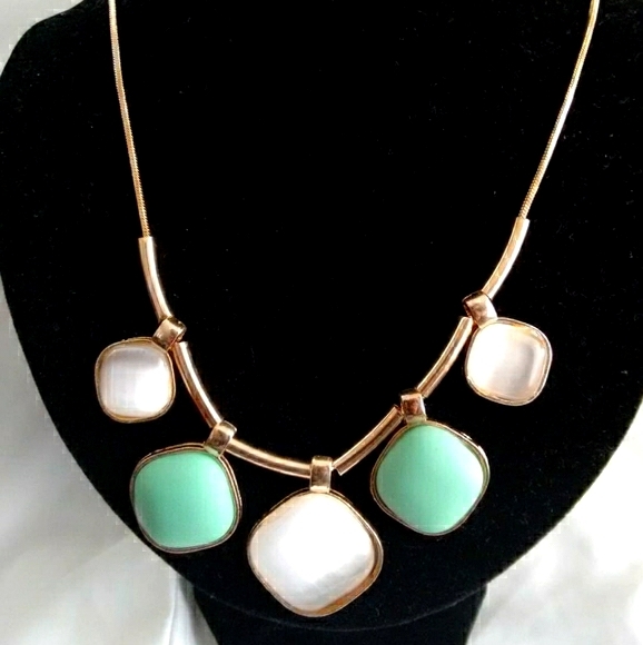 4/$45 New Stone Necklaces. Lot of 4. - Picture 5 of 5